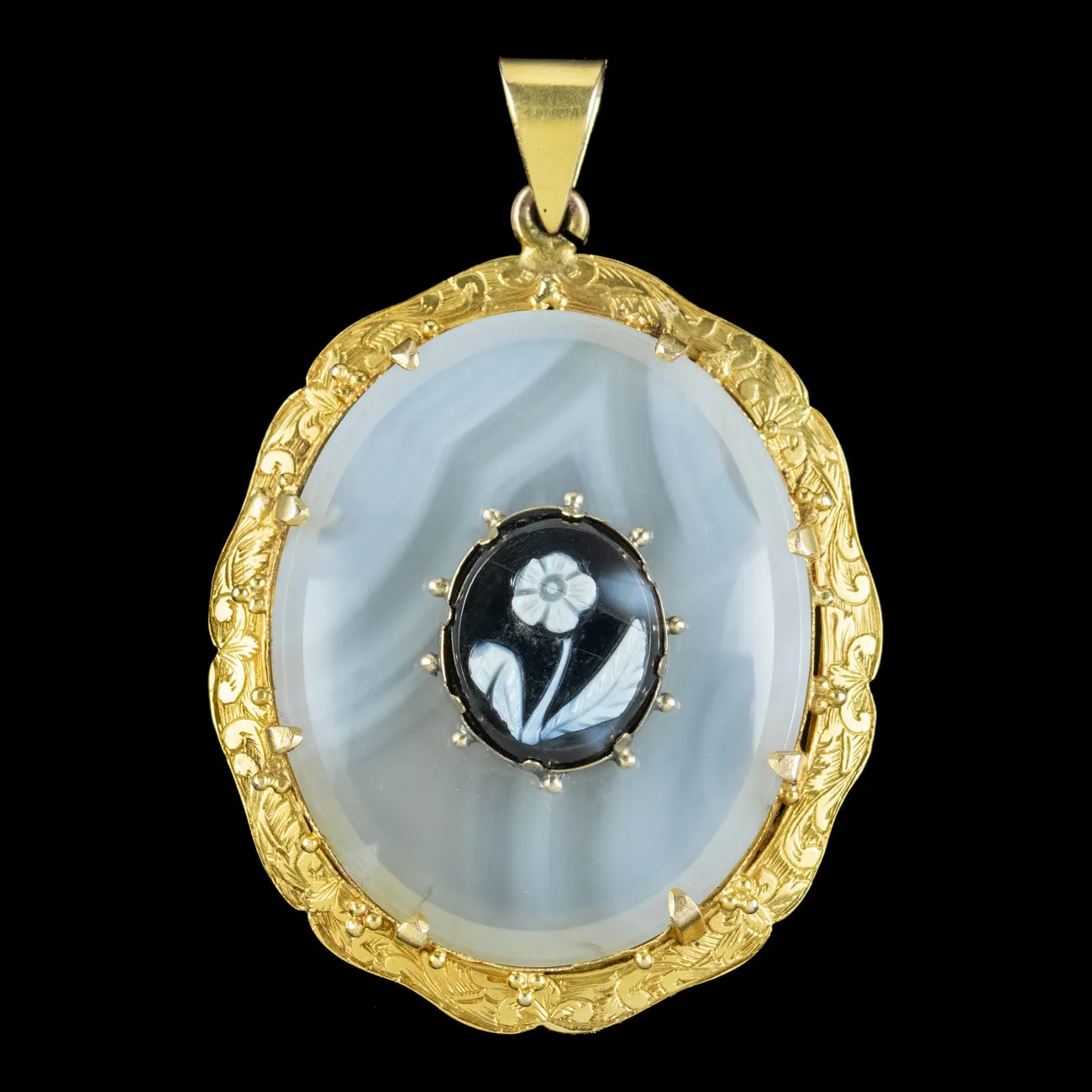 Antique Victorian Forget Me Not Cameo Pendant 15ct Gold Frame