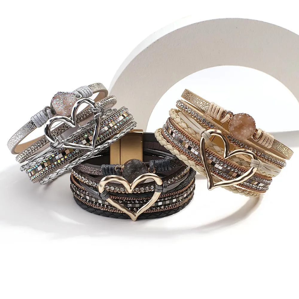 'Dalgu' Heart Charm Cuff Bracelet - grey