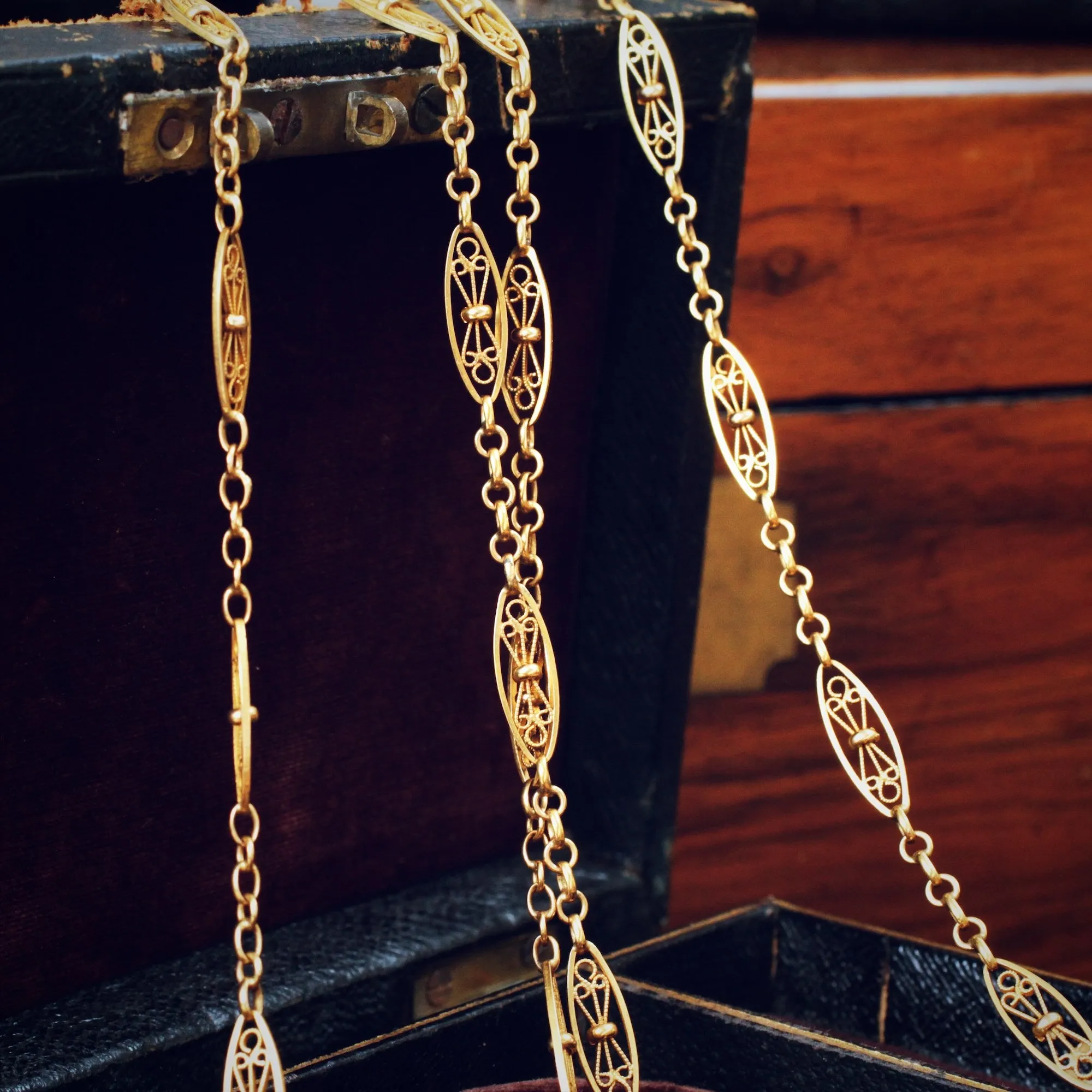 FABULOUS Antique French 18ct Gold Longuard Chain