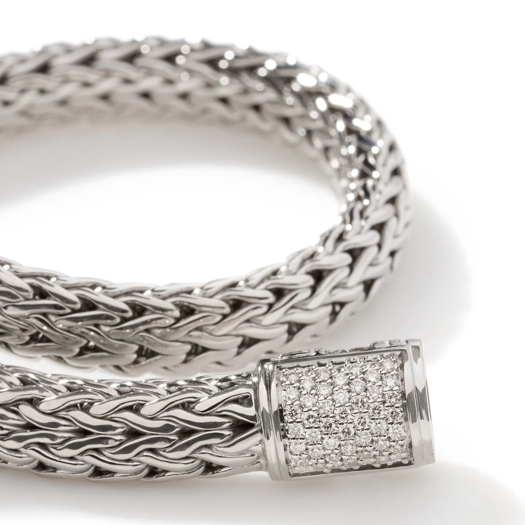 JOHN HARDY STERLING SILVER ICON BRACELET WITH PAVE DIAMOND BARREL CLASP