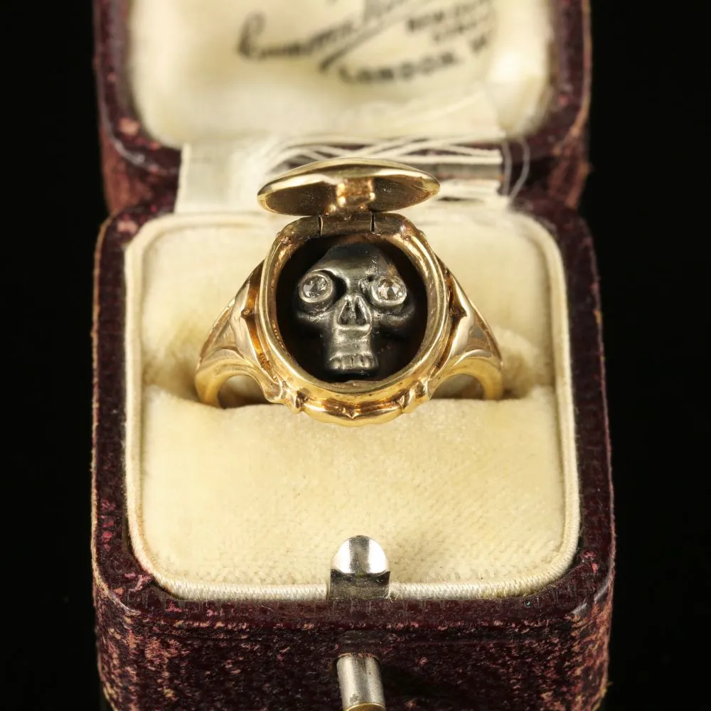 Memento Mori Skull Diamond Locket Ring 18Ct Gold Skull Crossbones