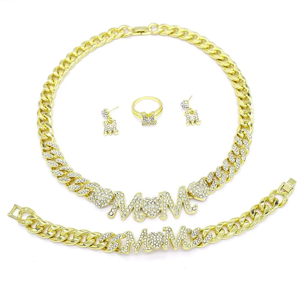 Xo Mom Necklace Set